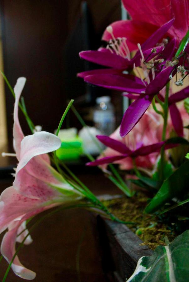プーケットPhuthara Mansionアパートメント エクステリア 写真
